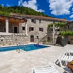Private Pool - Meditteranean Peace Сasa de vacaciones