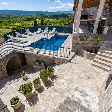 Private Pool - Meditteranean Peace Hébergement de vacances Slano