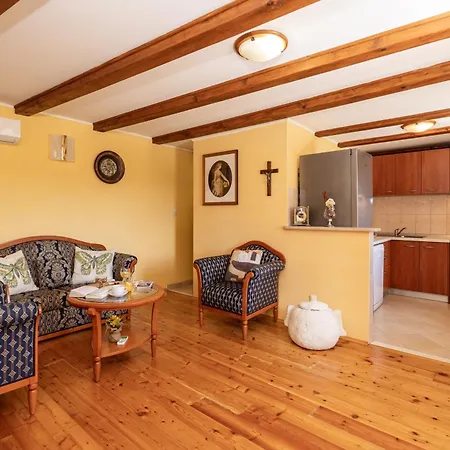 Private Pool - Meditteranean Peace Hébergement de vacances