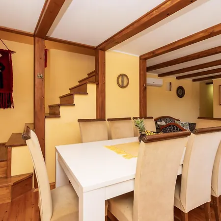 Private Pool - Meditteranean Peace Hébergement de vacances Slano