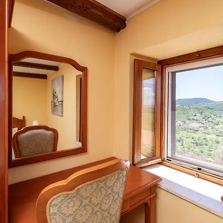 Private Pool - Meditteranean Peace Hébergement de vacances *