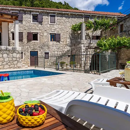 Hébergement de vacances Private Pool - Meditteranean Peace *