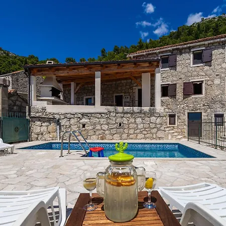 Private Pool - Meditteranean Peace Hébergement de vacances Slano