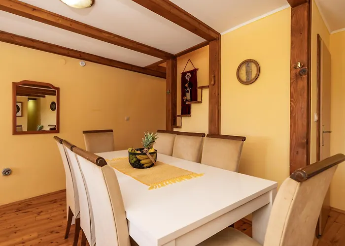 Private Pool - Meditteranean Peace سلانو