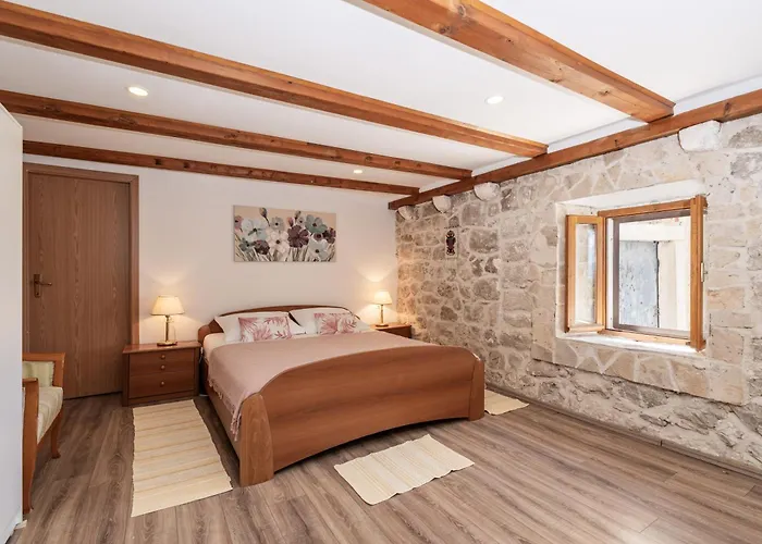 Semesterbostad Private Pool - Meditteranean Peace *