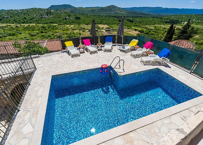 Semesterbostad Private Pool - Meditteranean Peace Slano