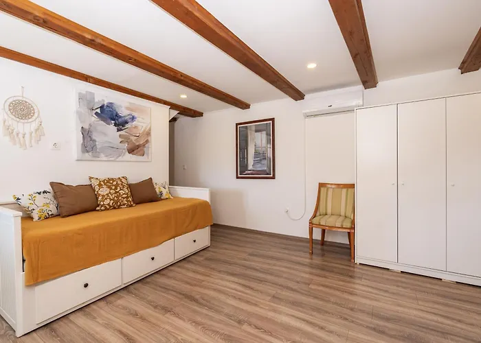 Private Pool - Meditteranean Peace Slano