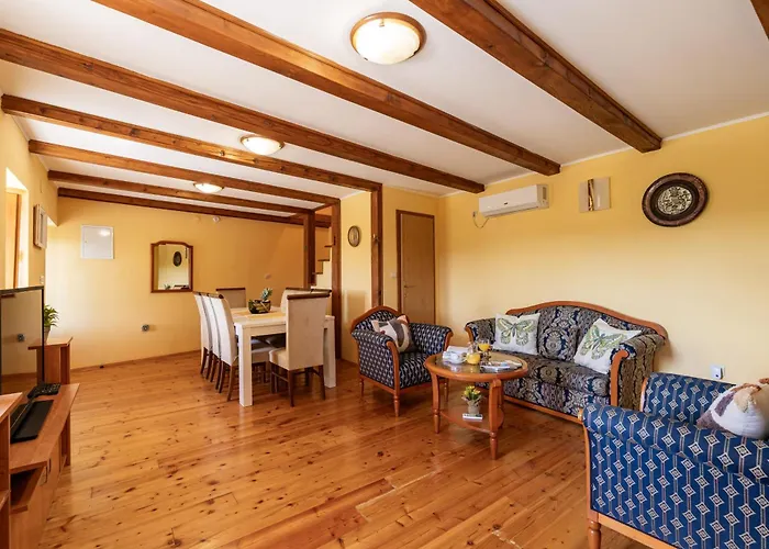 Private Pool - Meditteranean Peace *