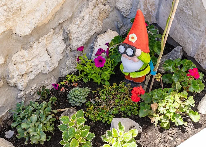 Private Pool - Meditteranean Peace سلانو