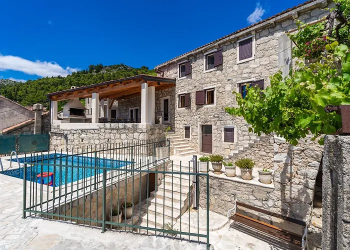 Private Pool - Meditteranean Peace * سلانو