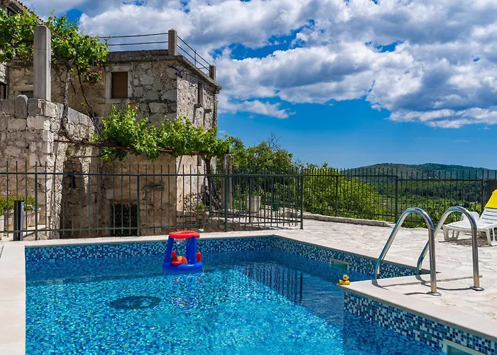 Semesterbostad Private Pool - Meditteranean Peace *